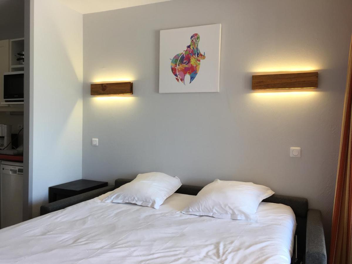 Studio Sur Le Domaine Du Golf De Pont Royal Mallemort Exterior foto